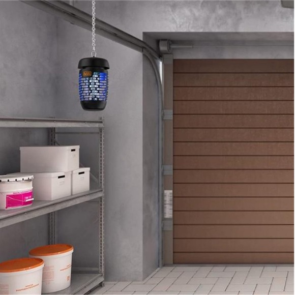 BLACK+DECKER Bug Zapper Electric Lantern with Insect Tray - Picture 7 of 7